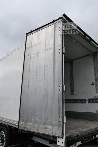 Box semitrailer SCHMITZ CARGOBULL SKO 24/ LBW 2000 kg / DS / ZURRLEISTE / 12642 XL