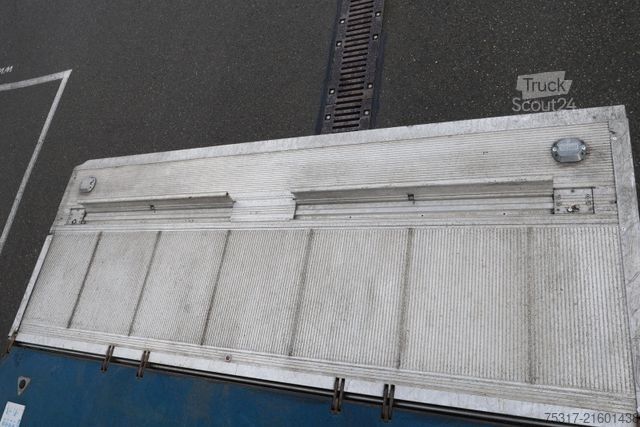 Box semitrailer SCHMITZ CARGOBULL SKO 24/ LBW 2000 kg / DS / ZURRLEISTE / 12642 XL