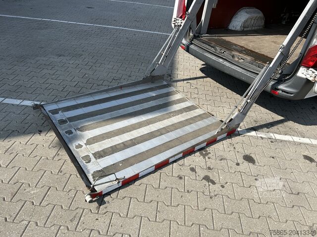 Kamyonet Mercedes-Benz Sprinter 314 2.2 CDI / L4 H2 / Loadlift 650 kg ...