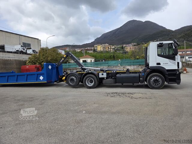 Roll-off tipper truck Iveco Stralis AD260S31 XP