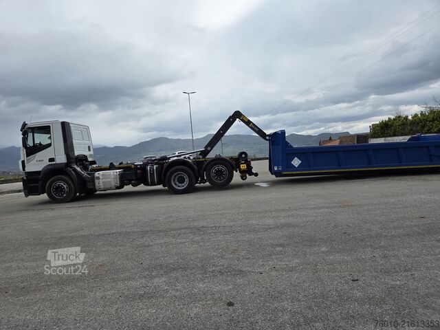 Roll-off tipper truck Iveco Stralis AD260S31 XP