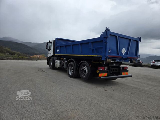 Roll-off tipper truck Iveco Stralis AD260S31 XP