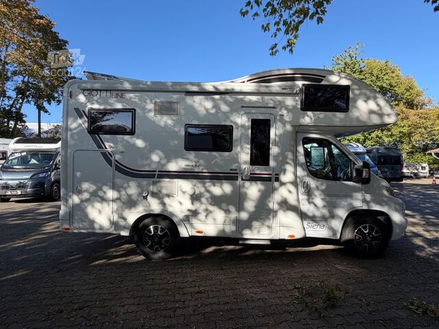 Autocaravana con alcoba GIOTTILINE Siena 422