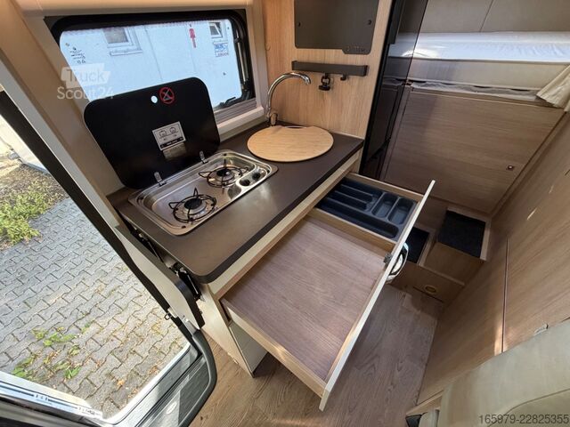Autocaravana con alcoba GIOTTILINE Siena 422