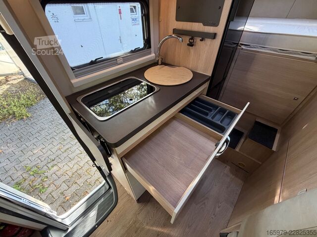 Autocaravana con alcoba GIOTTILINE Siena 422