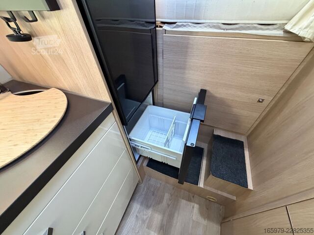 Autocaravana con alcoba GIOTTILINE Siena 422