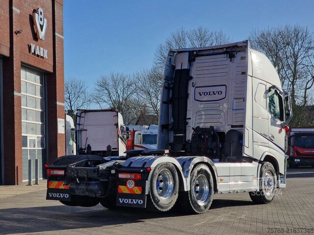 Standard-SZM Volvo FH 13.500 Globetrotter 6x4 Lift axle - PTO/Hydr...