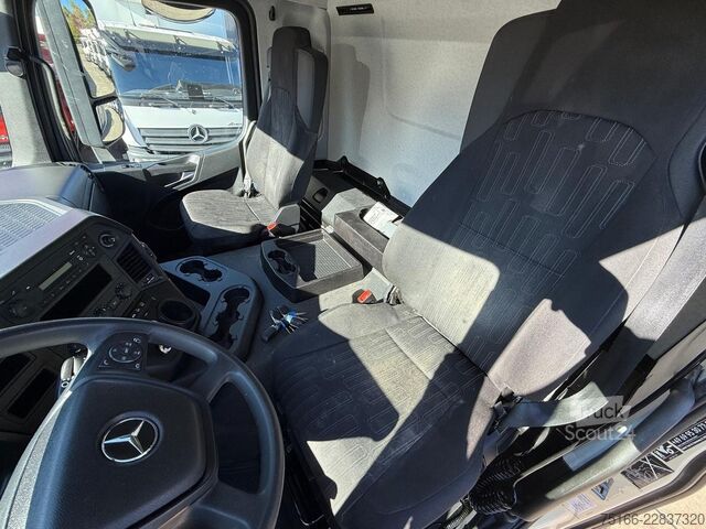 Skříňový nákladní automobil MERCEDES-BENZ ACTROS 2536 L Koffer 7,35 m LBW 1,5 T*LENK