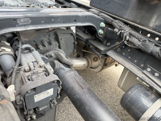 Camión con caja móvil MAN TGX 26.520 6x2-4 LL CH, gelenkte NLA, LBW