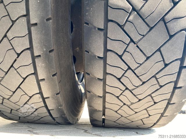 Standard SZM MAN TGX 18.400 Kran Atlas 165.2 E-A4*FUNK*12,30Meter