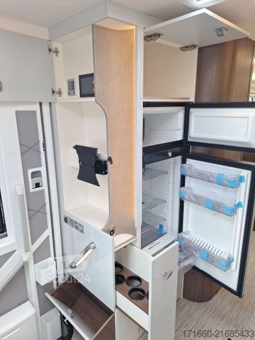 Camping-car intégral BÜRSTNER Elegance I 920 G