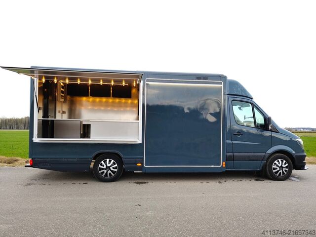 Foodtruck de vânzare sau de închiriat. Mercedes-Benz Sprinter 906