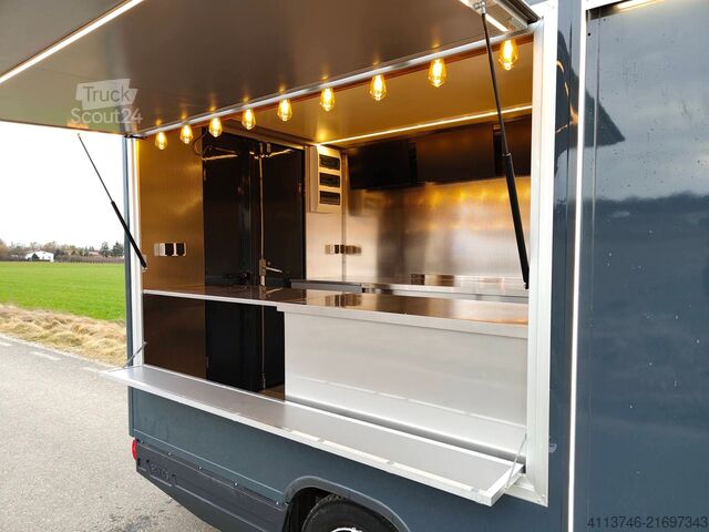 Foodtruck de vânzare sau de închiriat. Mercedes-Benz Sprinter 906