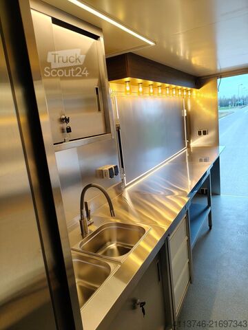 Foodtruck de vânzare sau de închiriat. Mercedes-Benz Sprinter 906