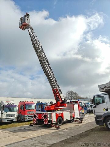 Brandbil Iveco Eurocargo 150E27 Magirus ladderwagen 30 meter
