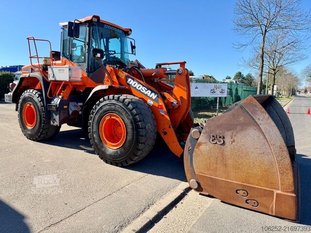 Læssemaskine DOOSAN DL 300-5 - *1508h* - HOOGKIEPBAK / HIGH LIFT BU...