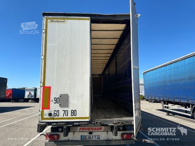 Semi-remorque bâchée Fruehauf Semitrailer Curtainsider Standard