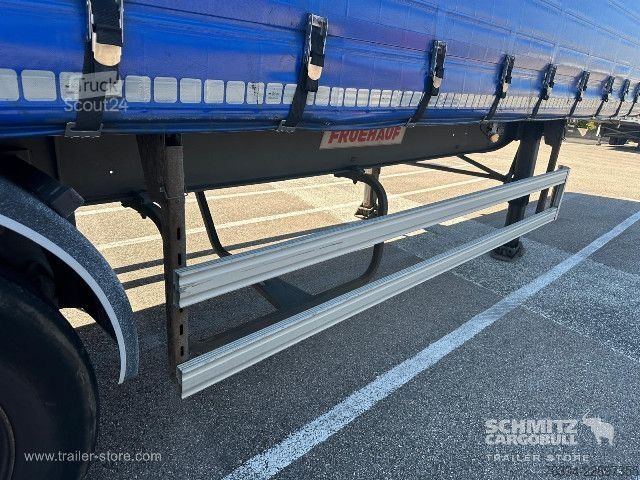 Semi-remorque bâchée Fruehauf Semitrailer Curtainsider Standard