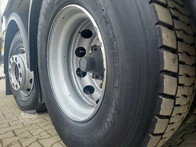 çöp kamyonu SCANIA P 410