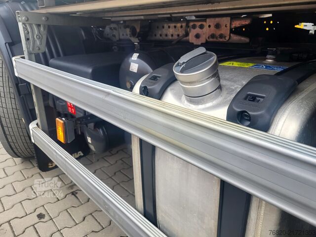 çöp kamyonu SCANIA P 410