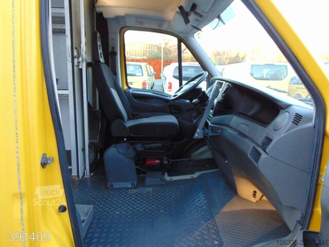 Dobozos furgon IVECO Daily 35 S 11 A / P Maxi Postkoffer REGALSYSTEM