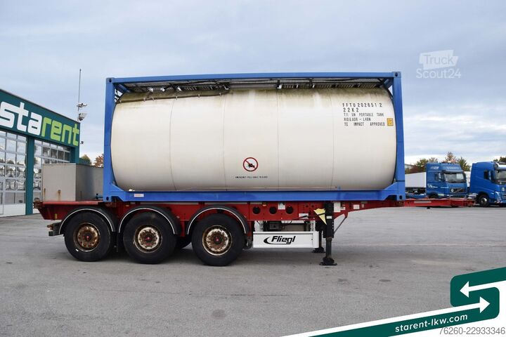 Auflieger-Wechselfahrgestell FLIEGL Containerchassis light + Singamas Tank SAF