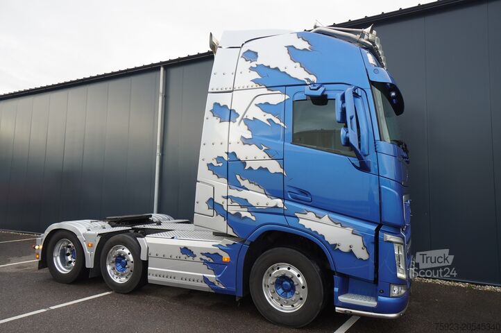 Standaard-SZM Volvo FH 540 6X2 XL SHOWTRUCK 4-SEATS 455.000KM