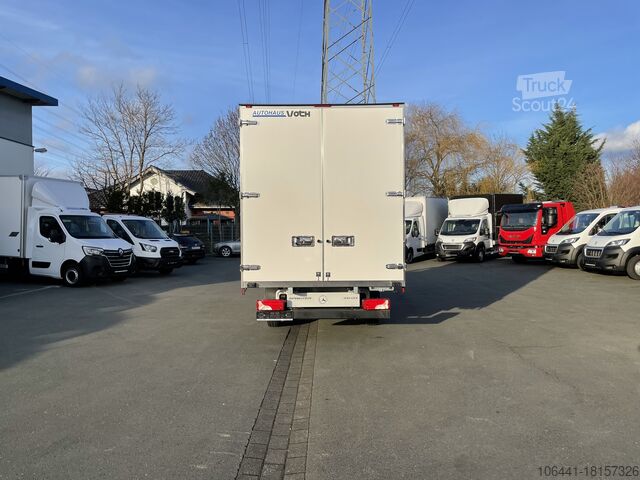 Transportör med resväska MERCEDES-BENZ Sprinter 317 Möbelkoffer mit Türen