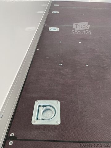 Transportör med resväska MERCEDES-BENZ Sprinter 317 Möbelkoffer mit Türen