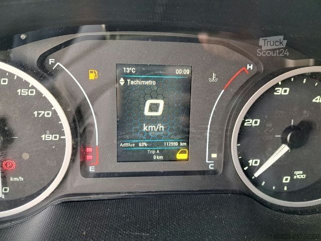 Skříňový nákladní automobil IVECO 35C14H
