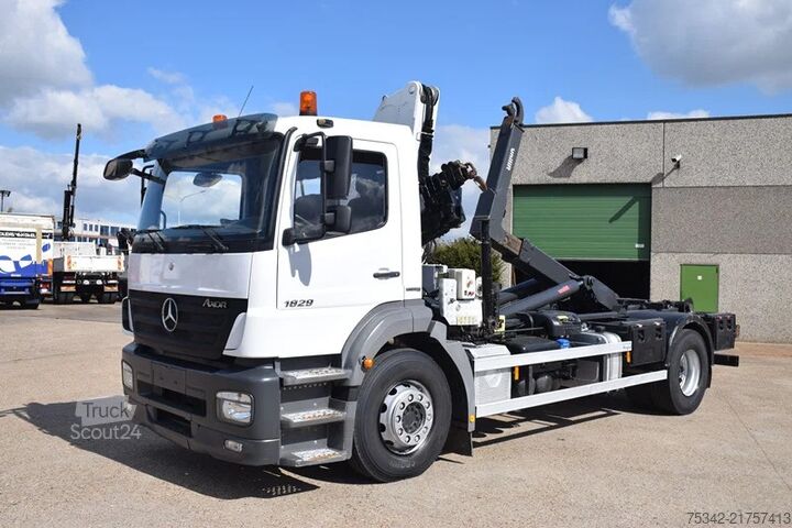 Koukkuvarsijärjestelmä Mercedes-Benz Axor 1829 +Effercrane 110/4s