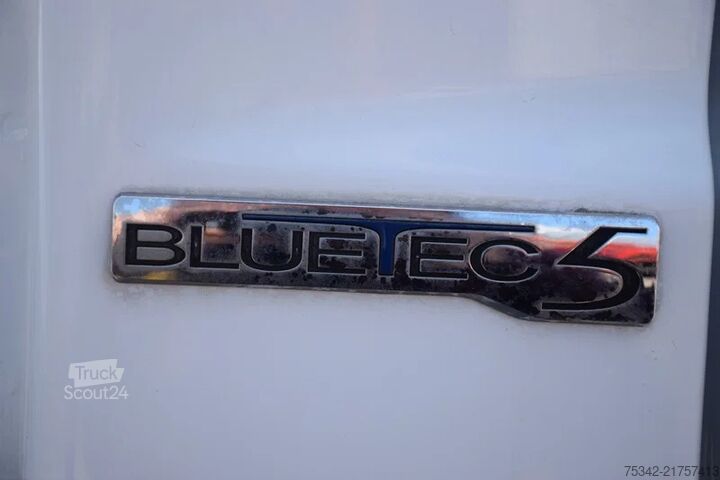 Koukkuvarsijärjestelmä Mercedes-Benz Axor 1829 +Effercrane 110/4s