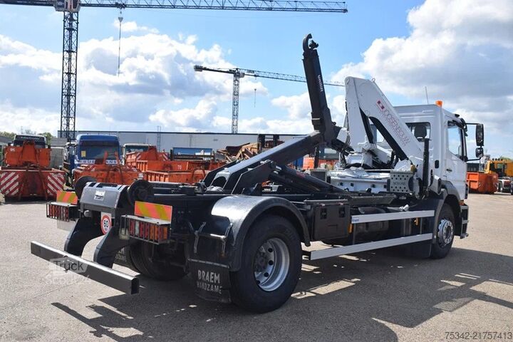 Koukkuvarsijärjestelmä Mercedes-Benz Axor 1829 +Effercrane 110/4s