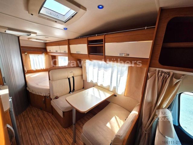 Polointegrovaný karavan XGO Coupe 300 - Festbett -  - Solar -