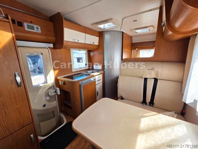 Polointegrovaný karavan XGO Coupe 300 - Festbett -  - Solar -