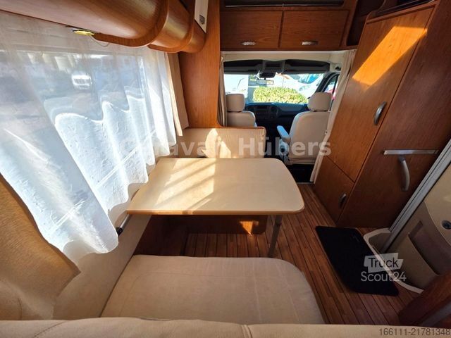 Polointegrovaný karavan XGO Coupe 300 - Festbett -  - Solar -