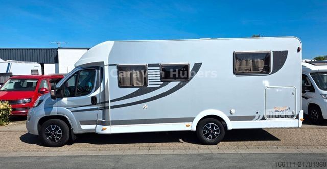 Polointegrovaný karavan ORANGECAMP T 68 - Einzelbetten - Tempomat - Klima -