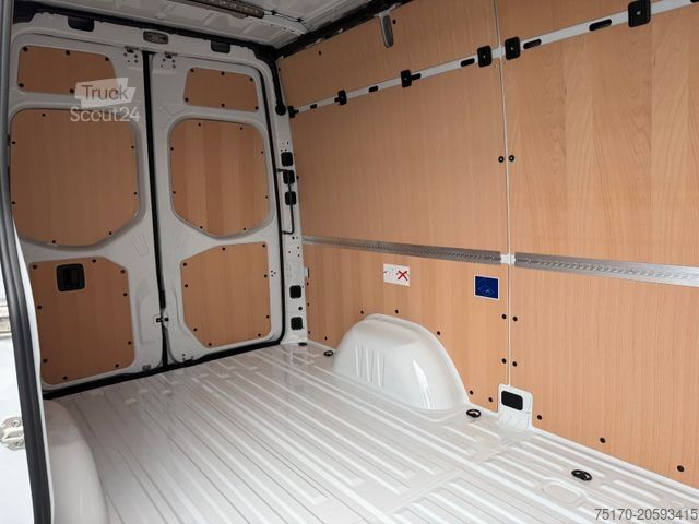 Slēgtais furgons MERCEDES-BENZ Sprinter 317 CDI 3665 9G AHK3,5to Klima Schwing