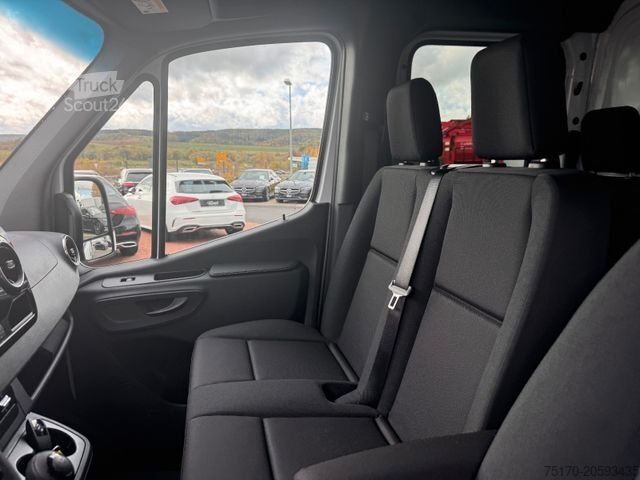 Transporter mit Pritsche & Plane MERCEDES-BENZ Sprinter 317 CDI DoKa 4325 Klima AHK3,5 Kamera