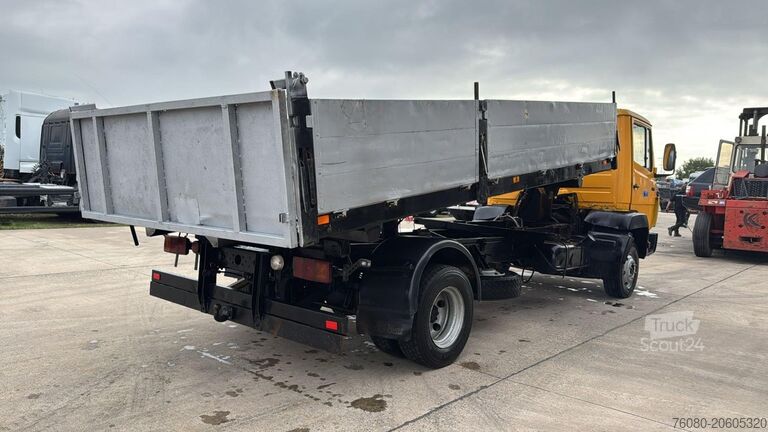 Kipper Mercedes-Benz SK 814 (MANUAL PUMP / POMPE MANUELLE / LAMES)