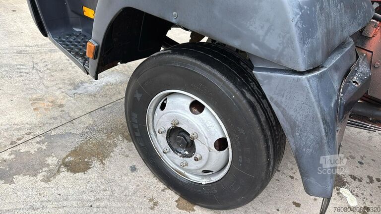 Kippiauto Mercedes-Benz SK 814 (MANUAL PUMP / POMPE MANUELLE / LAMES)