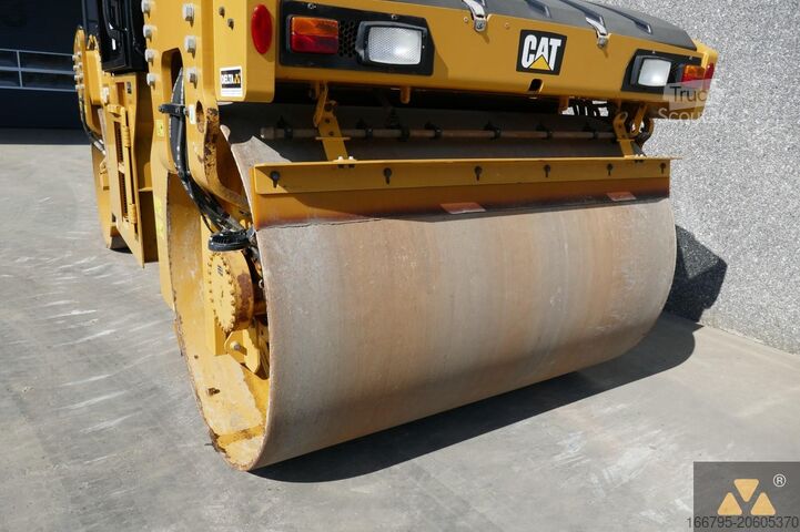 Rouleau tandem Caterpillar CB10