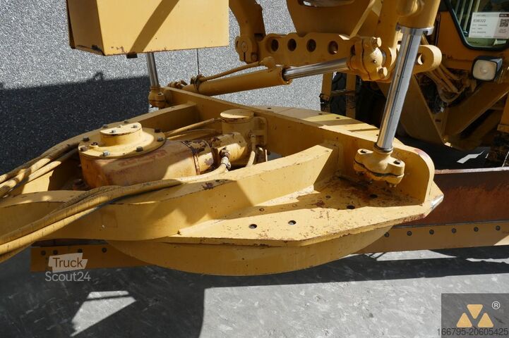 Grader Caterpillar 140H