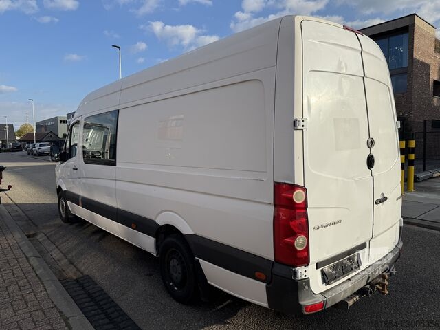 Skåpbil VW crafter 2.0tdi 136pk dubbel cabine