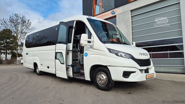 Kleinbus IVECO 2x Daily 70 Lagerfahrzeug Ferqui Sunrise 2,5 m B