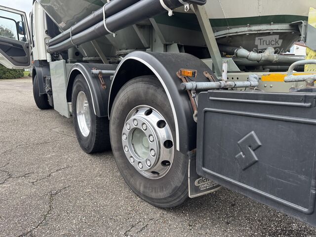 CF 460 6X2 Lenk/Lift, Spitzer Silo 23cm³ DAF CF 460 6X2 Lenk/Lift, Spitzer Silo 23cm³