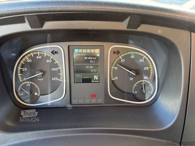 Transporter mit Koffer MERCEDES-BENZ ATEGO 818 L Koffer 6,1m LBW 1 to.*AHK Euro 6E