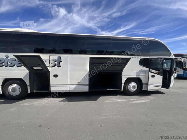 туристичний автобус Neoplan Cityliner C