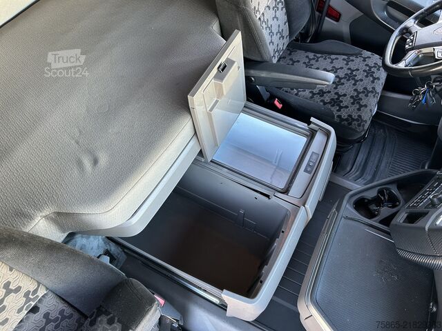 Estándar-SZM Scania R450 Highline / Retarder / 647 dkm / Full Spoil...