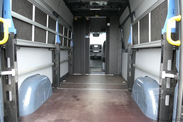 Vans ar augstu jumtu MERCEDES-BENZ Sprinter 315 CDI L2H2 Klima Navi 9G-Tronik CAM
